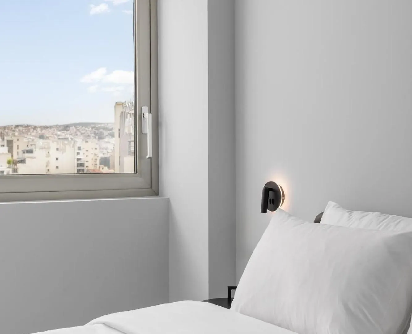 Nero Luxury Suites By Zennova Salonicco 0*,